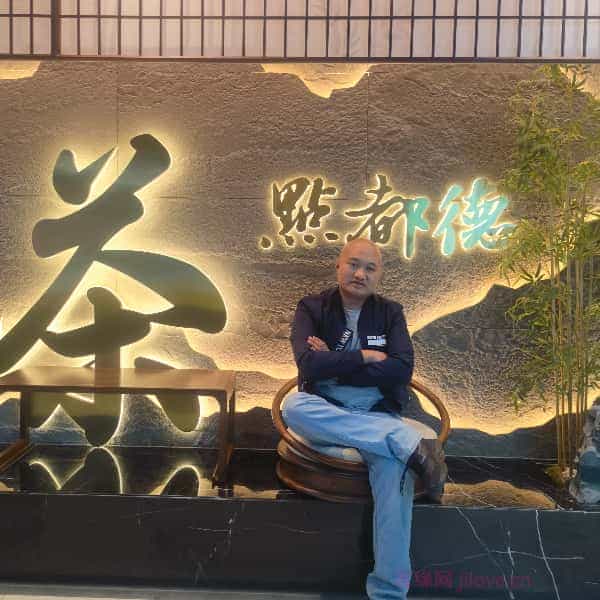 36岁岁广东单身帅哥 - 巴音郭楞蒙古吉缘网