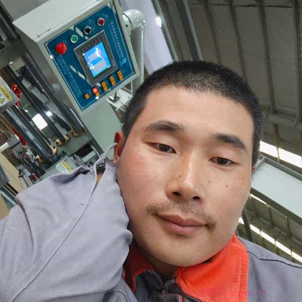 37岁岁江苏单身帅哥 - 巴音郭楞蒙古吉缘网
